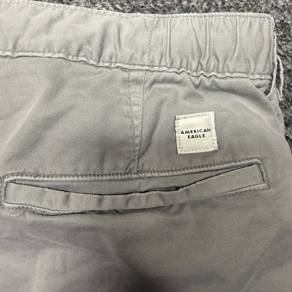 American Eagle Mens Flex Classic Shorts Size 33 Gray Chino Flat Front - Picture 4 of 9